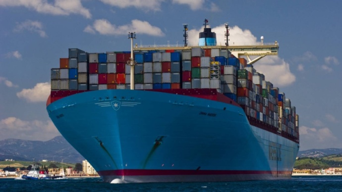 Контейнеровоз «Emma Maersk» самое большое грузовое судно в мире