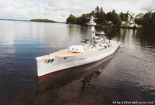 «Admiral Graf Spee» - «реальная» модель карманного линкора