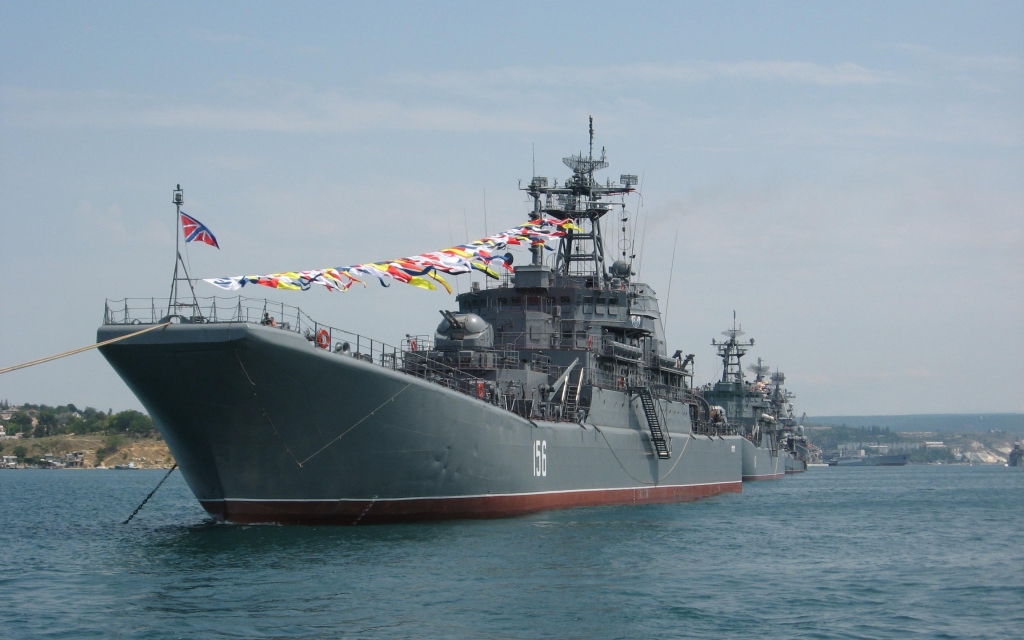 В Севастополе состоится совместный парад военных кораблей украинских ВМС и ЧФ РФ
