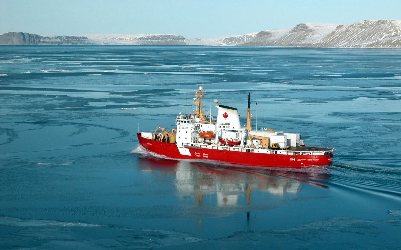 Арктический ледокол «CCGS Amundsen»