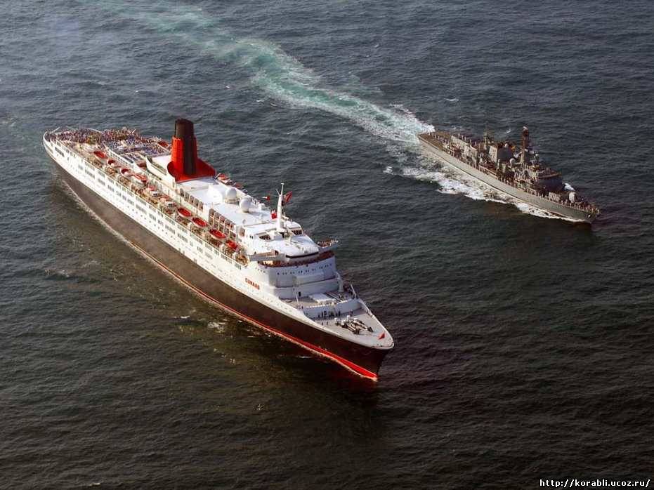 В порт Дубаи прибыл легендарный лайнер «Queen Elizabeth 2» для превращения его в отель