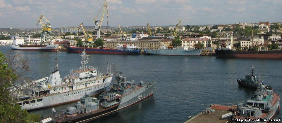 Будущий президент Украины Виктор Янукович не против оставить Черноморский флот в Крыму