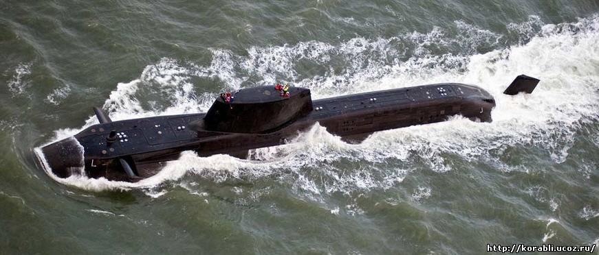 В пункт базирования прибыла первая современная атомная подводная лодка Королевского Британского флота класса «Astute» (S-119)